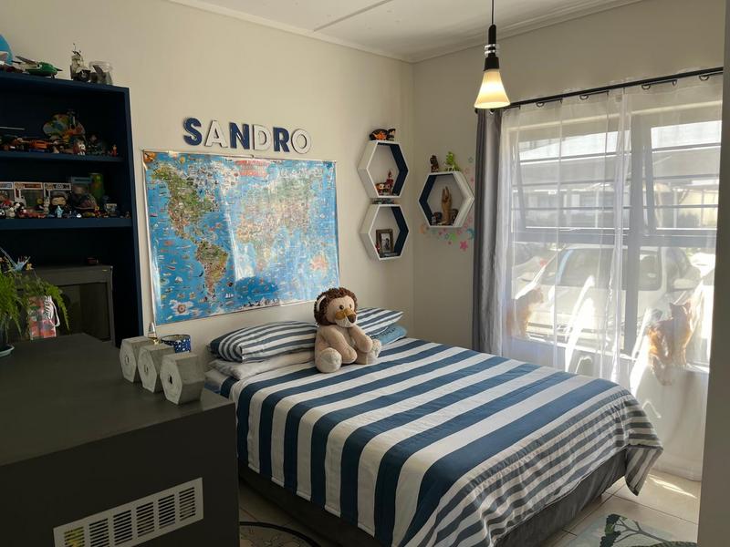 To Let 3 Bedroom Property for Rent in Sandown Western Cape